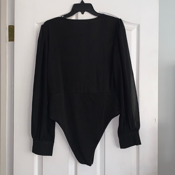 SHEIN Black Surplice Lantern Sleeve Bodysuit - Picture 2 of 4